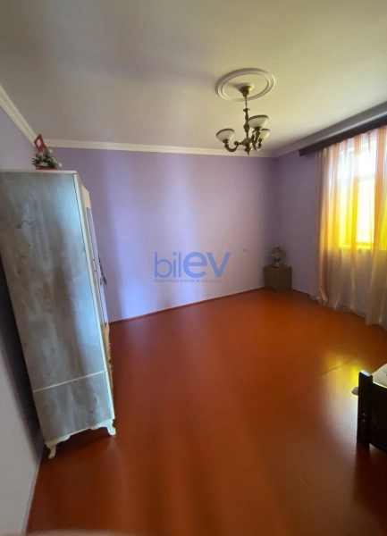 Satış 8 otaqlı Həyət evi  300m², Bakı