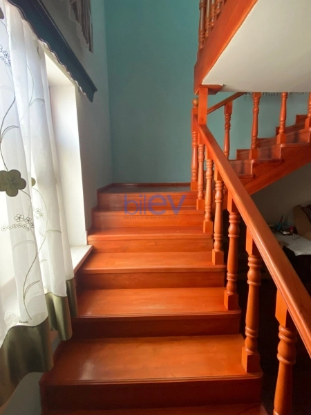 Satış 8 otaqlı Həyət evi  300m², Bakı