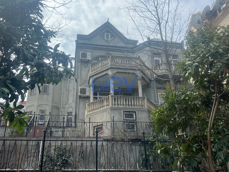 Satış 8 otaqlı Villa  280m², Bakı