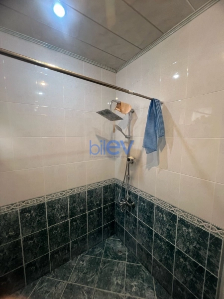 Satış 8 otaqlı Villa  280m², Bakı