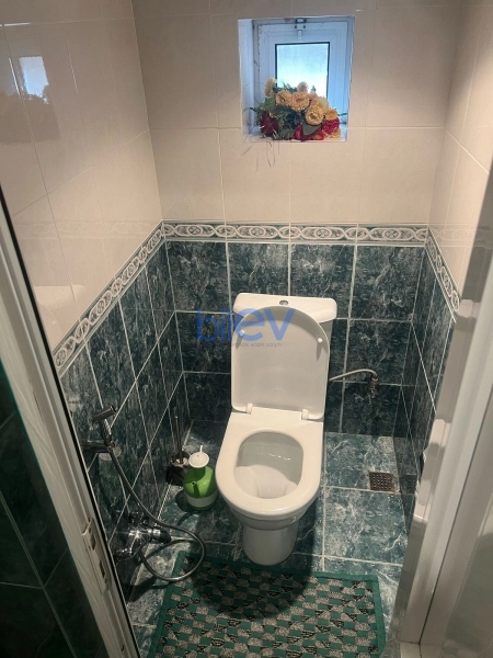 Satış 8 otaqlı Villa  280m², Bakı