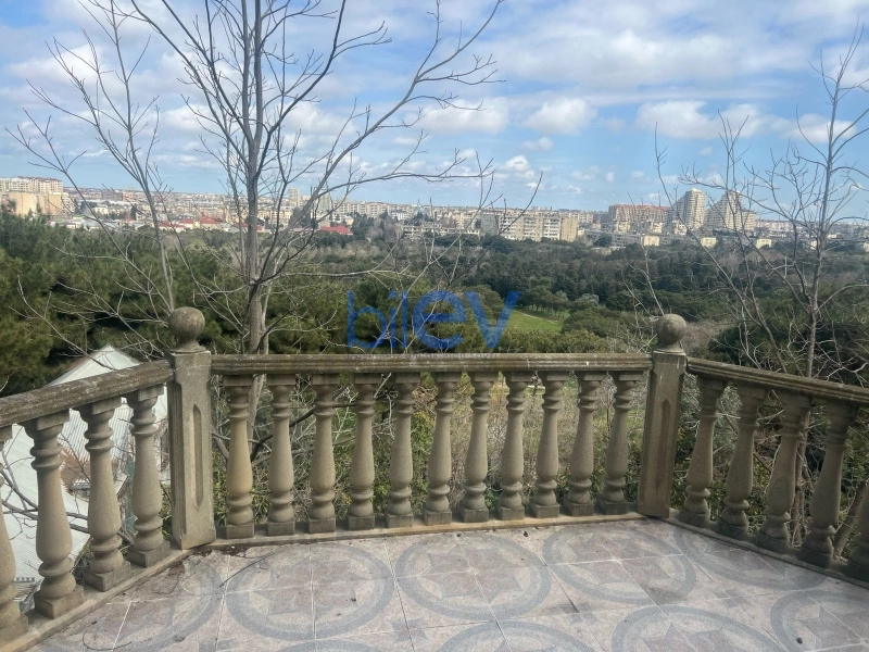 Satış 8 otaqlı Villa  280m², Bakı