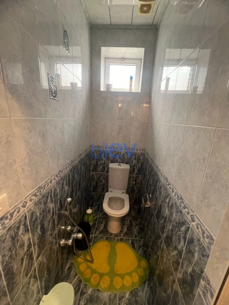 Satış 8 otaqlı Villa  280m², Bakı