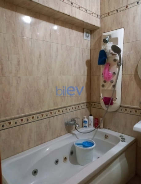 Aylıq Kirayə 3 otaqlı Yeni Tikili bina evi  96m², Bakı