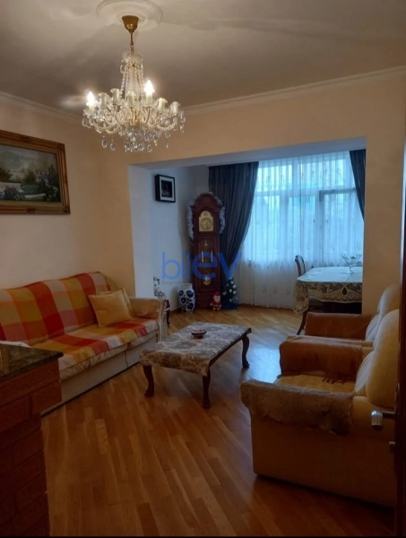 Aylıq Kirayə 3 otaqlı Yeni Tikili bina evi  96m², Bakı