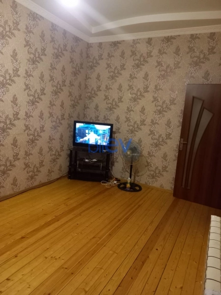 Aylıq Kirayə 2 otaqlı Həyət evi  45m², Bakı