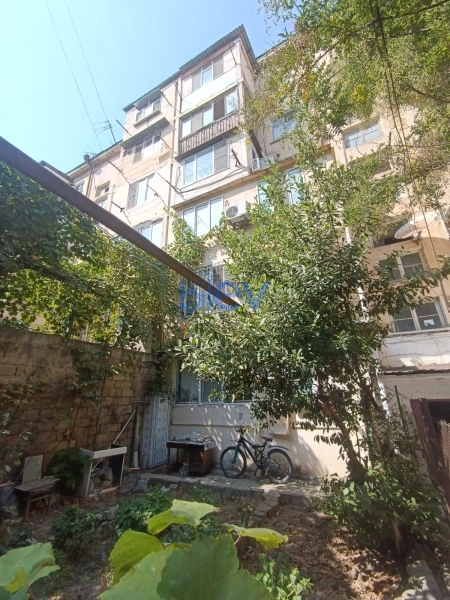 Satış 3 otaqlı Köhnə Tikili bina evi  70m², Bakı