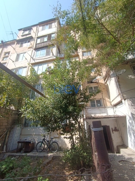 Satış 3 otaqlı Köhnə Tikili bina evi  70m², Bakı