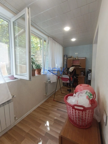Satış 3 otaqlı Köhnə Tikili bina evi  70m², Bakı