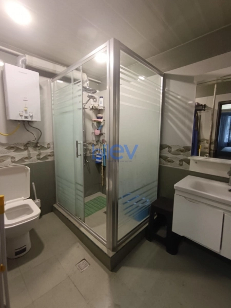 Satış 3 otaqlı Köhnə Tikili bina evi  70m², Bakı