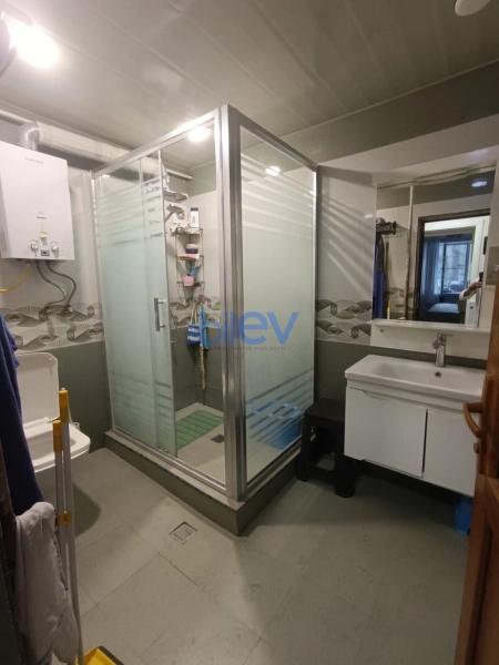 Satış 3 otaqlı Köhnə Tikili bina evi  70m², Bakı