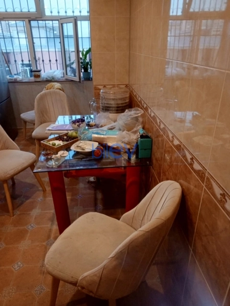 Satış 3 otaqlı Köhnə Tikili bina evi  90m², Bakı