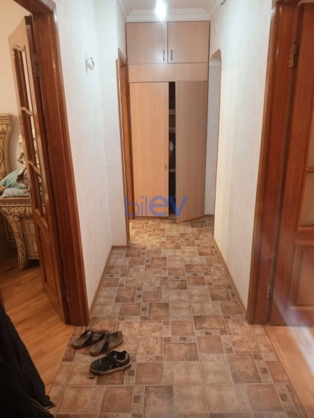 Satış 3 otaqlı Köhnə Tikili bina evi  90m², Bakı