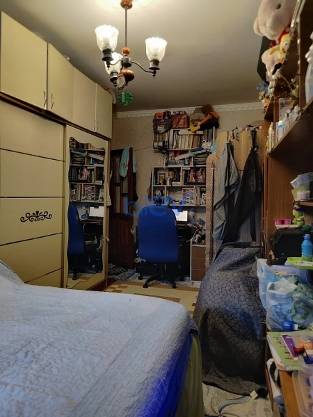 Satış 3 otaqlı Köhnə Tikili bina evi  81m², Bakı