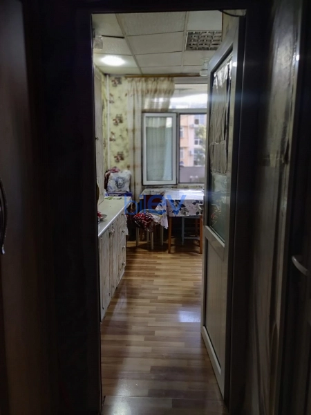 Satış 3 otaqlı Köhnə Tikili bina evi  81m², Bakı