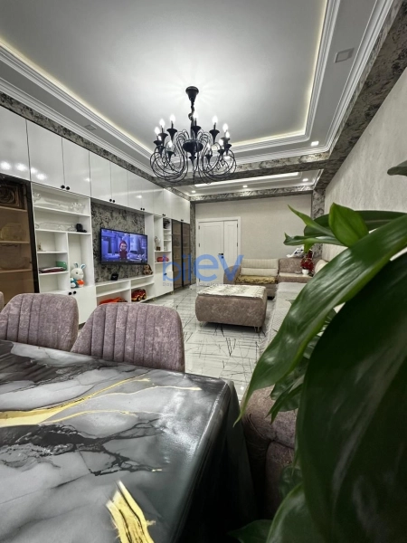 Satış 3 otaqlı Yeni Tikili bina evi  110m², Bakı