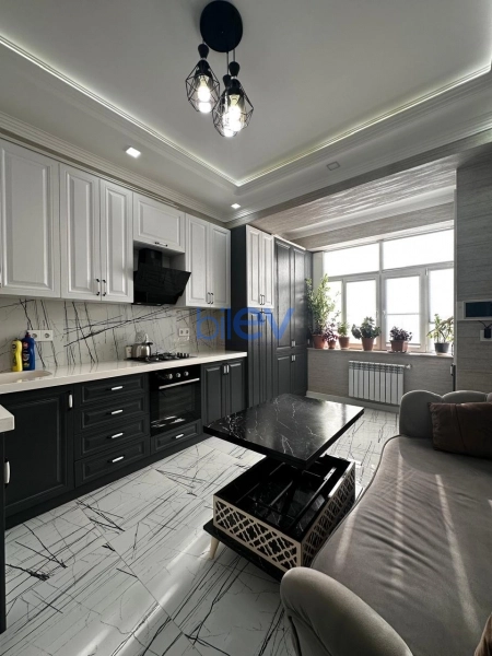 Satış 3 otaqlı Yeni Tikili bina evi  110m², Bakı