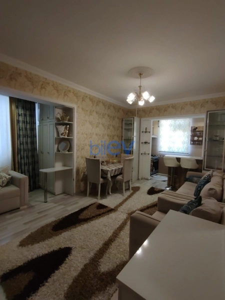 Satış 2 otaqlı Köhnə Tikili bina evi  45m², Bakı