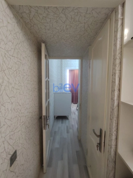 Satış 2 otaqlı Köhnə Tikili bina evi  45m², Bakı