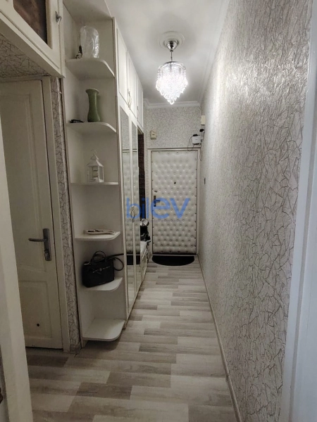 Satış 2 otaqlı Köhnə Tikili bina evi  45m², Bakı