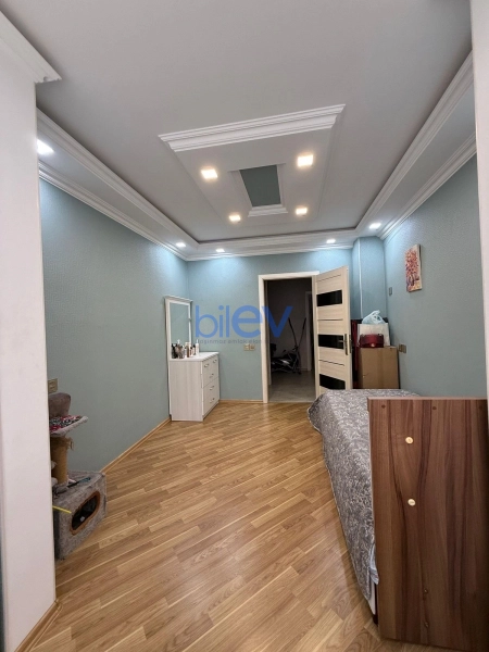 Satış 3 otaqlı Köhnə Tikili bina evi  70m², Bakı