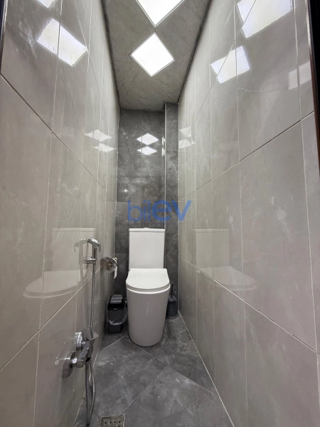 Satış 3 otaqlı Köhnə Tikili bina evi  70m², Bakı