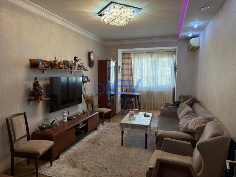 Satış 2 otaqlı Köhnə Tikili bina evi  64m², Bakı