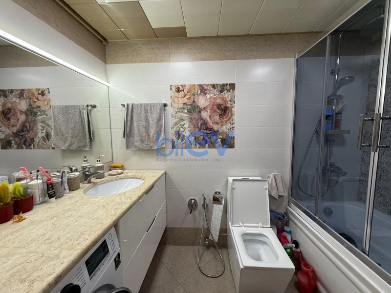 Satış 2 otaqlı Köhnə Tikili bina evi  64m², Bakı