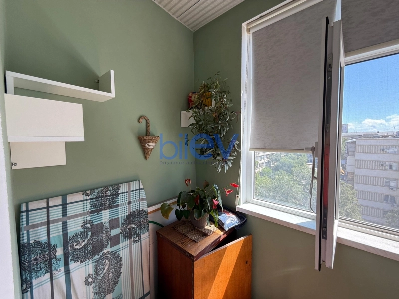 Satış 2 otaqlı Köhnə Tikili bina evi  64m², Bakı