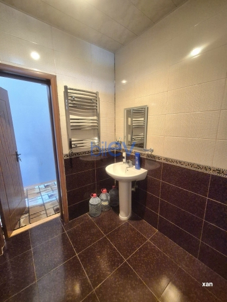 Satış 6 otaqlı Həyət evi  161m², Bakı