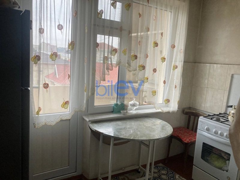 Satış 2 otaqlı Köhnə Tikili bina evi  51m², Bakı
