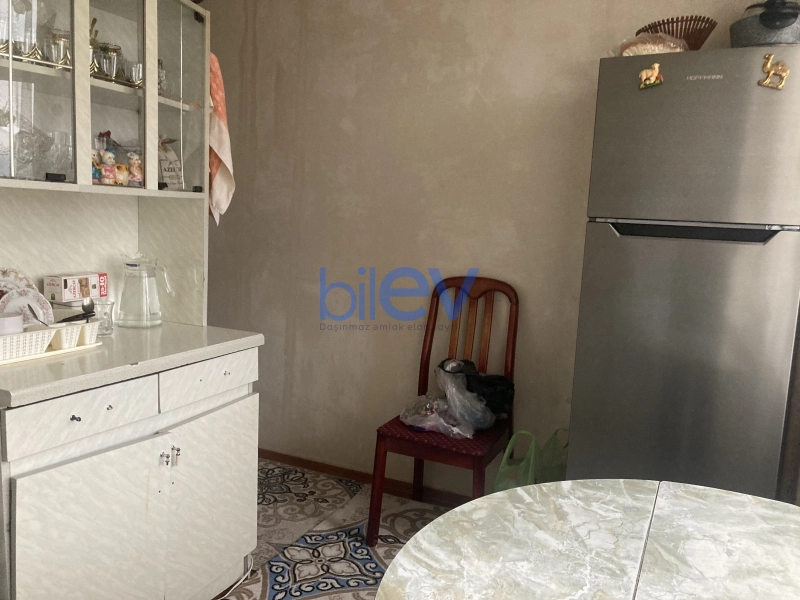Satış 2 otaqlı Köhnə Tikili bina evi  51m², Bakı