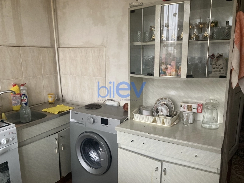 Satış 2 otaqlı Köhnə Tikili bina evi  51m², Bakı