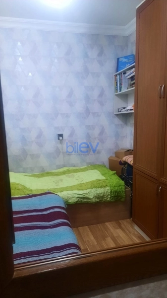 Satış 6 otaqlı Köhnə Tikili bina evi  110m², Bakı