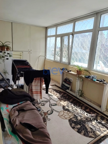 Satış 3 otaqlı Köhnə Tikili bina evi  120m², Bakı