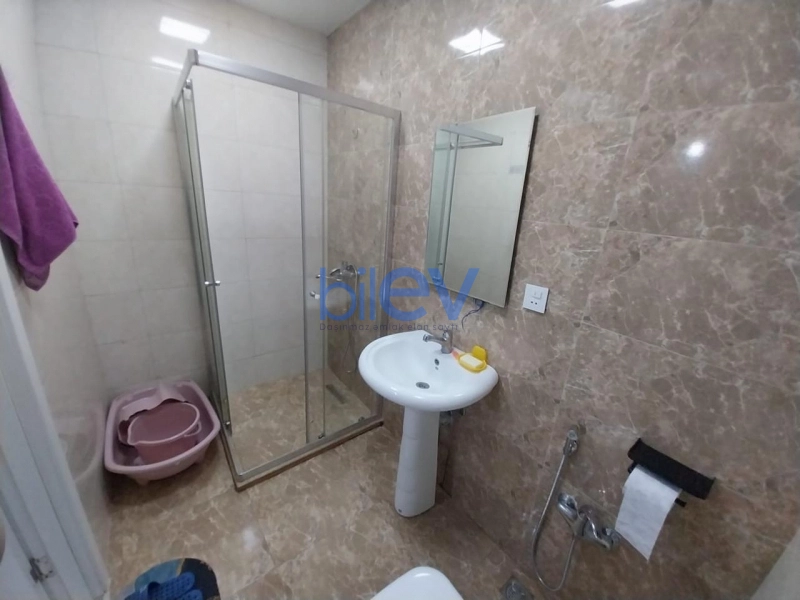 Aylıq Kirayə 3 otaqlı Yeni Tikili bina evi  110m², Sumqayıt