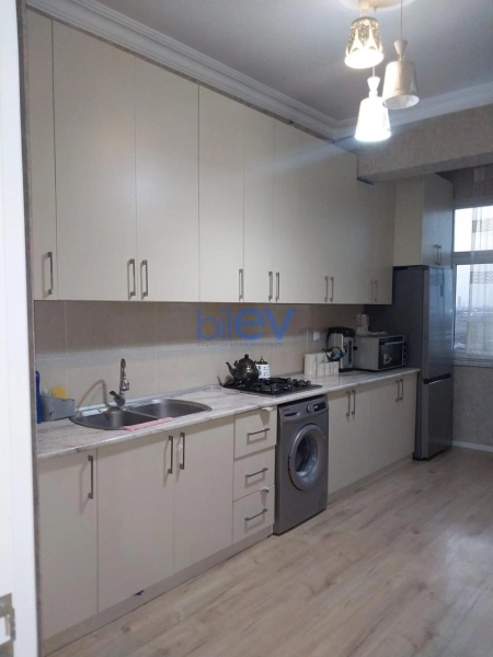 Aylıq Kirayə 3 otaqlı Yeni Tikili bina evi  110m², Sumqayıt