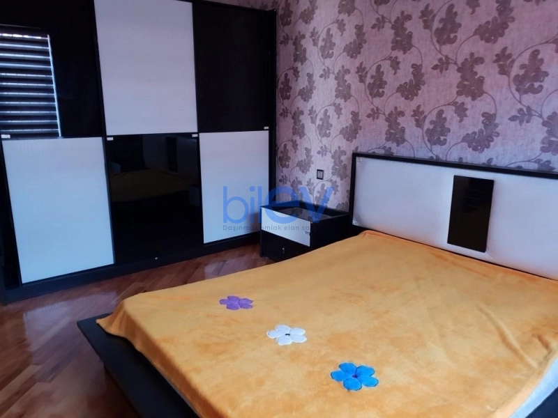Aylıq Kirayə 6 otaqlı Həyət evi  260m², Bakı