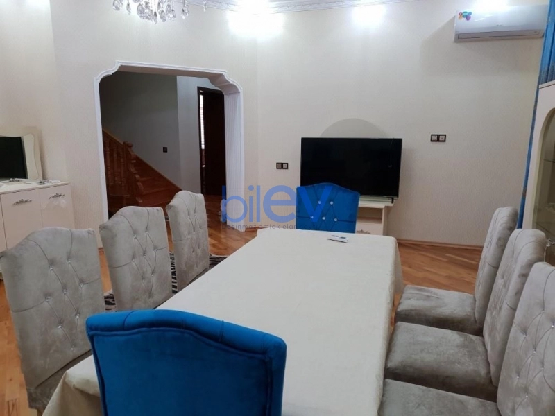 Aylıq Kirayə 6 otaqlı Həyət evi  260m², Bakı