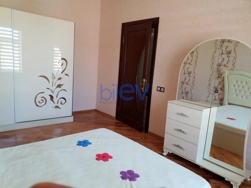 Aylıq Kirayə 6 otaqlı Həyət evi  260m², Bakı