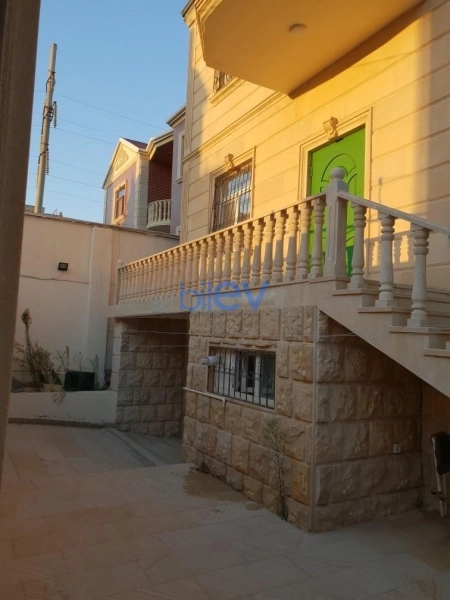 Aylıq Kirayə 6 otaqlı Həyət evi  260m², Bakı