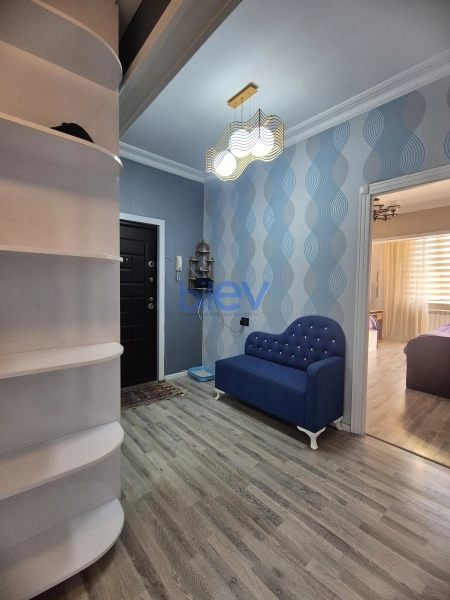 Satış 3 otaqlı Köhnə Tikili bina evi  80m², Bakı