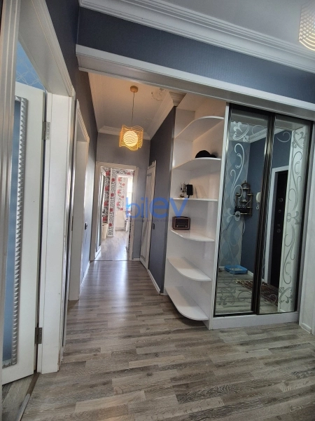 Satış 3 otaqlı Köhnə Tikili bina evi  80m², Bakı
