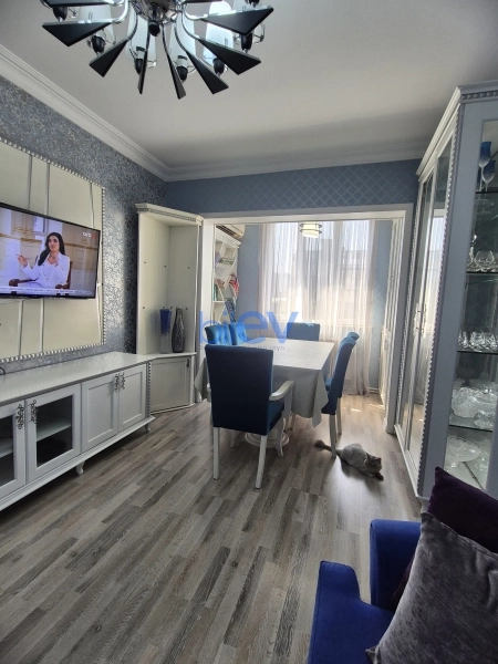 Satış 3 otaqlı Köhnə Tikili bina evi  80m², Bakı