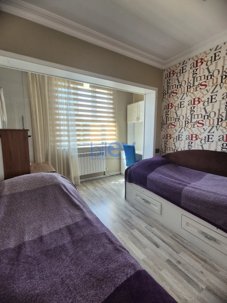 Satış 3 otaqlı Köhnə Tikili bina evi  80m², Bakı