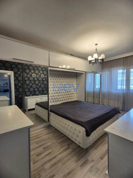 Satış 3 otaqlı Köhnə Tikili bina evi  80m², Bakı