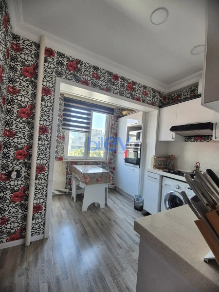 Satış 3 otaqlı Köhnə Tikili bina evi  80m², Bakı