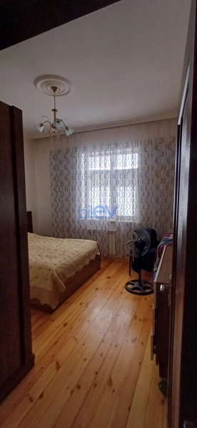 Satış 5 otaqlı Həyət evi  240m², Bakı