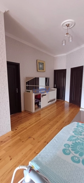 Satış 5 otaqlı Həyət evi  240m², Bakı