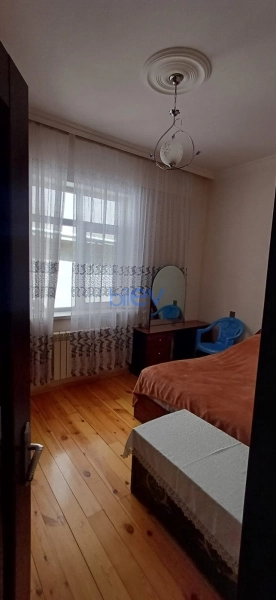Satış 5 otaqlı Həyət evi  240m², Bakı
